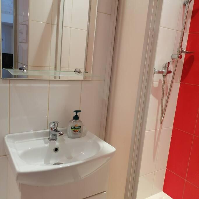 Apartmán Basement In The City Center!! Praha
